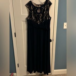 Navy sleeveless elegant dress